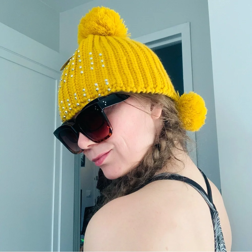 Crystals 3-Pompons Cable Knit mini Hat